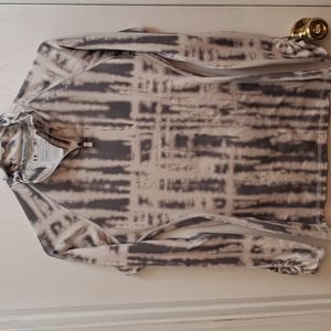 Under Armour Coldgear ladies pull over. Size Small